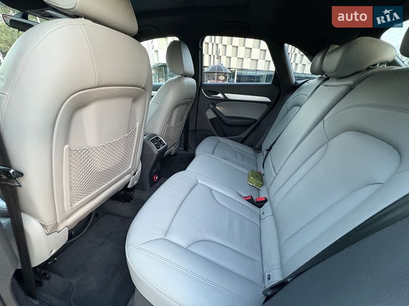 Внедорожник / Кроссовер Audi Q3 2017 в Одессе