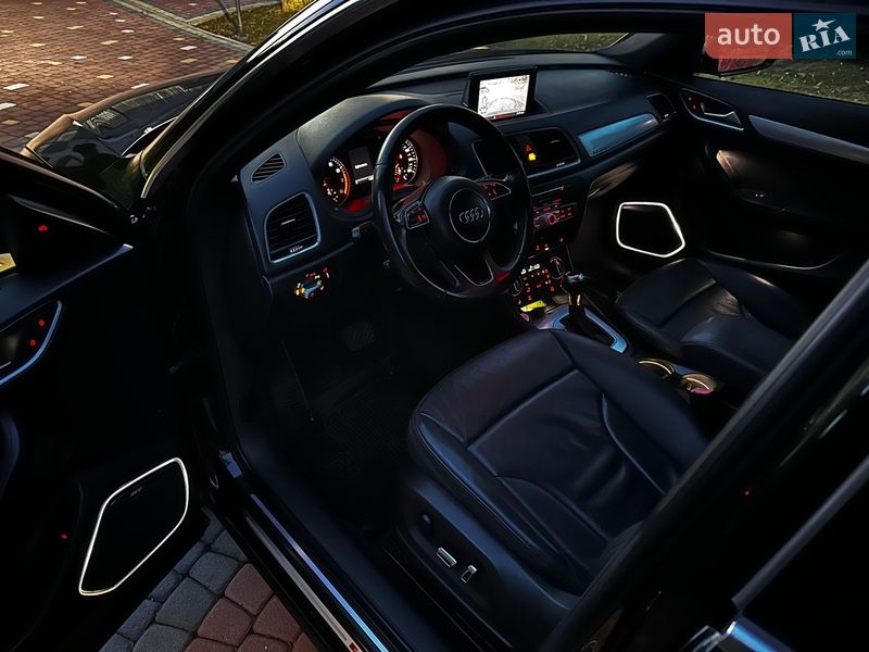 Внедорожник / Кроссовер Audi Q3 2017 в Хусте