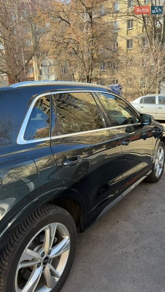Внедорожник / Кроссовер Audi Q3 2021 в Киеве