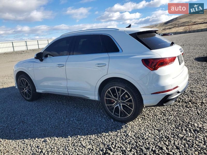 Внедорожник / Кроссовер Audi Q3 2020 в Львове