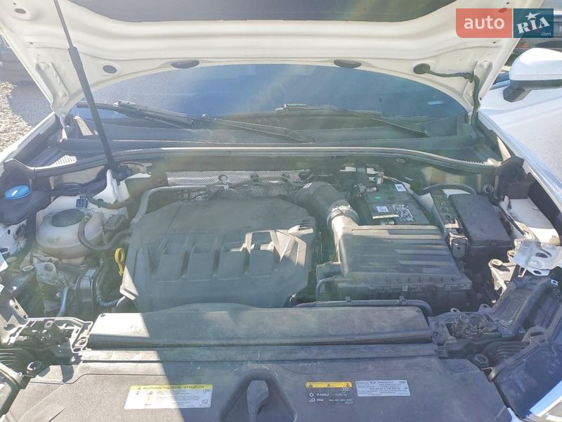 Внедорожник / Кроссовер Audi Q3 2020 в Львове