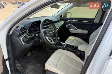 Внедорожник / Кроссовер Audi Q3 2020 в Львове