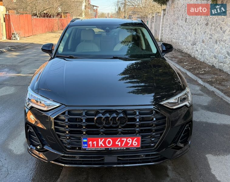 Позашляховик / Кросовер Audi Q3 2019 в Києві