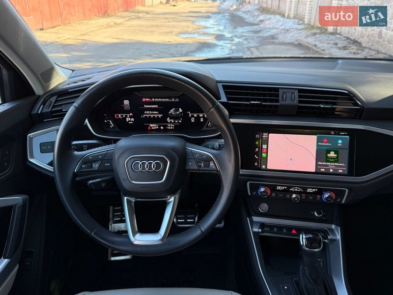 Позашляховик / Кросовер Audi Q3 2019 в Києві