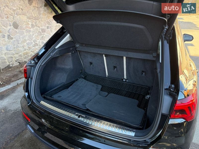 Позашляховик / Кросовер Audi Q3 2019 в Києві