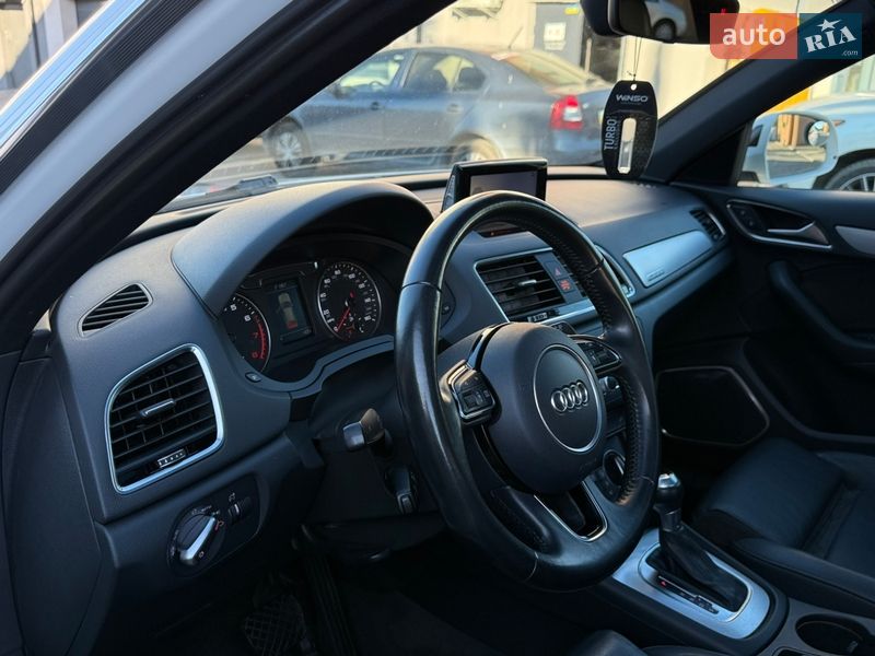 Позашляховик / Кросовер Audi Q3 2016 в Рівному