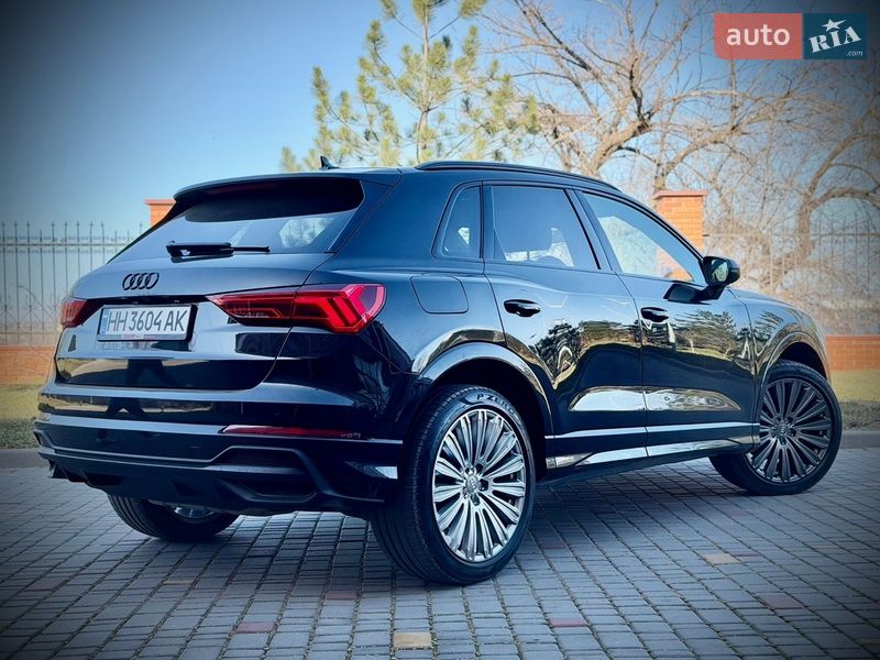 Внедорожник / Кроссовер Audi Q3 2023 в Одессе