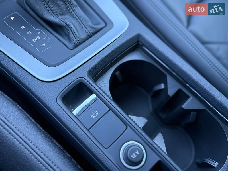 Позашляховик / Кросовер Audi Q3 2024 в Києві