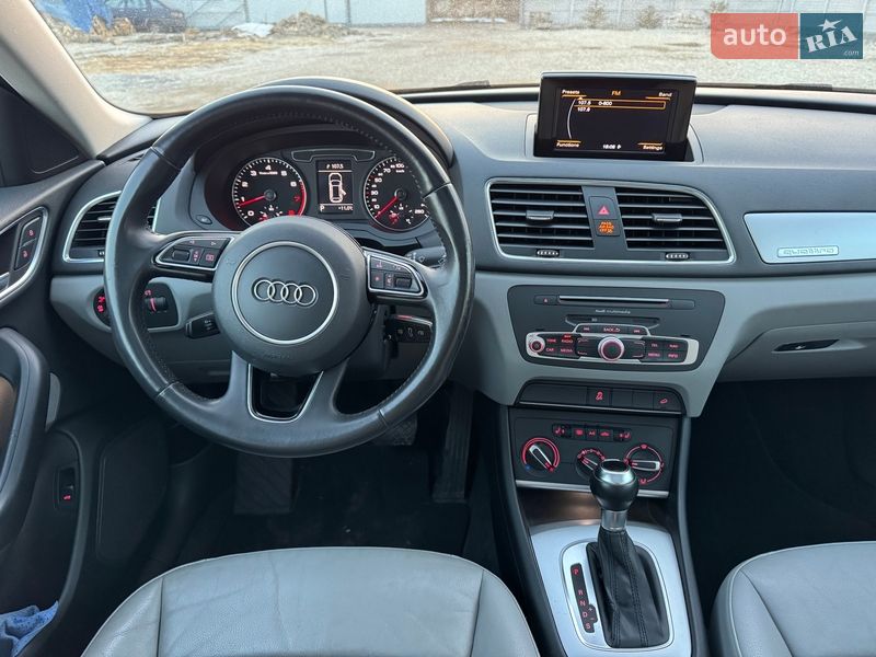 Внедорожник / Кроссовер Audi Q3 2016 в Радивилове