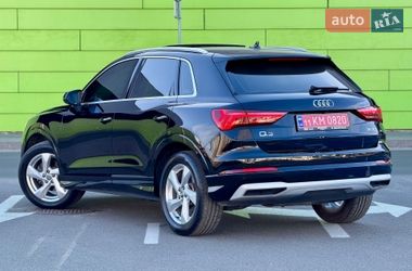Внедорожник / Кроссовер Audi Q3 2020 в Киеве