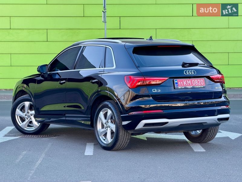 Внедорожник / Кроссовер Audi Q3 2020 в Киеве