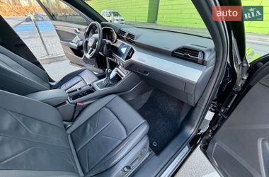 Внедорожник / Кроссовер Audi Q3 2020 в Киеве