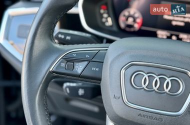Внедорожник / Кроссовер Audi Q3 2020 в Киеве