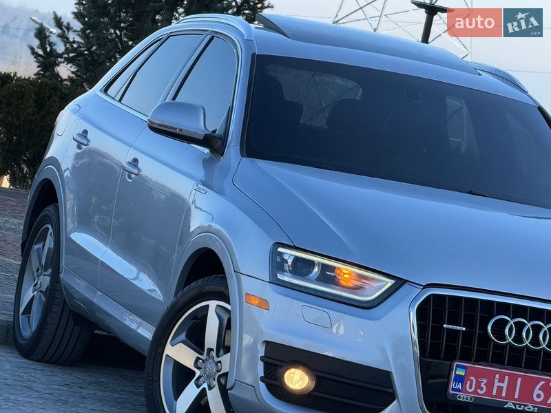 Внедорожник / Кроссовер Audi Q3 2015 в Дрогобыче