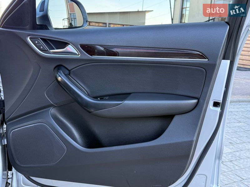 Внедорожник / Кроссовер Audi Q3 2015 в Дрогобыче