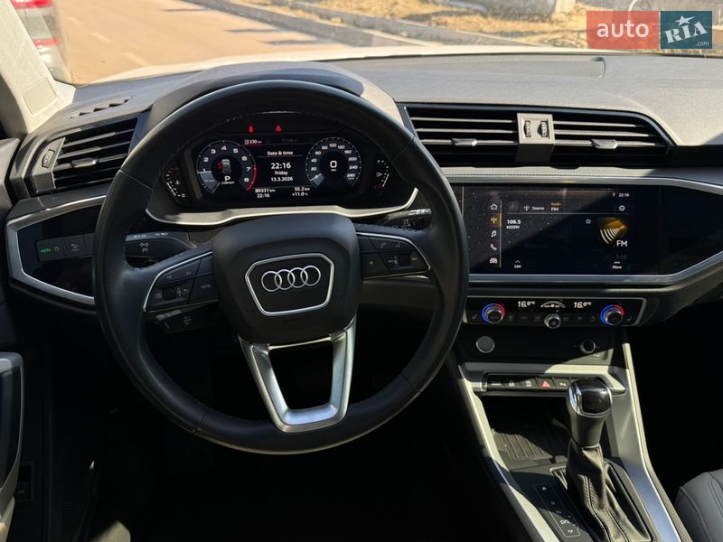 Позашляховик / Кросовер Audi Q3 2020 в Києві