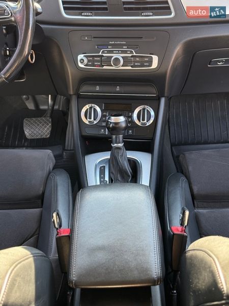 Позашляховик / Кросовер Audi Q3 2011 в Гусятині