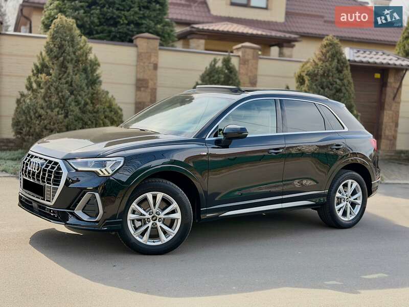 Внедорожник / Кроссовер Audi Q3 2023 в Одессе