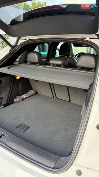 Внедорожник / Кроссовер Audi Q3 2014 в Ужгороде