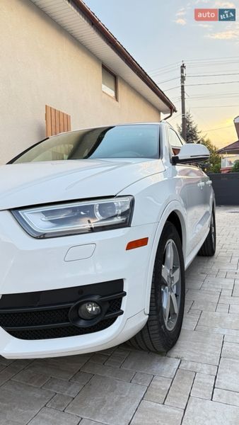 Внедорожник / Кроссовер Audi Q3 2014 в Ужгороде