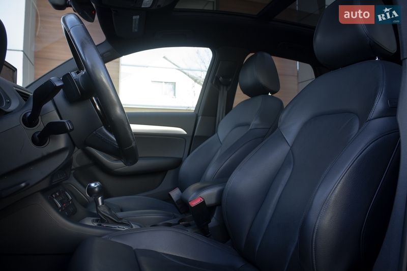 Позашляховик / Кросовер Audi Q3 2016 в Києві