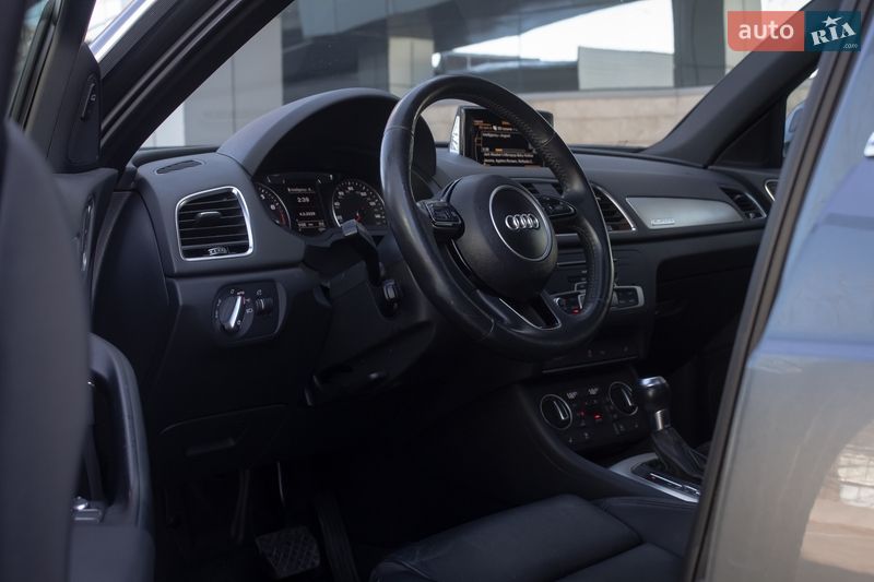 Позашляховик / Кросовер Audi Q3 2016 в Києві