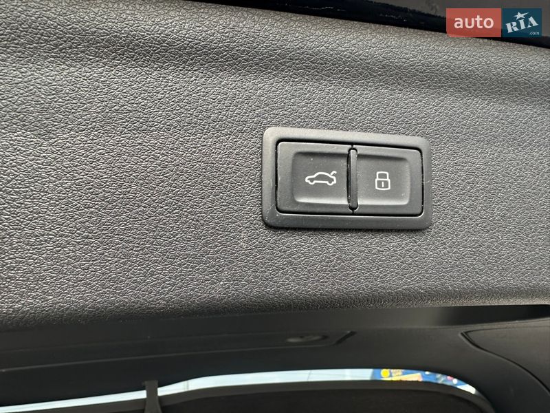 Позашляховик / Кросовер Audi Q3 2014 в Львові