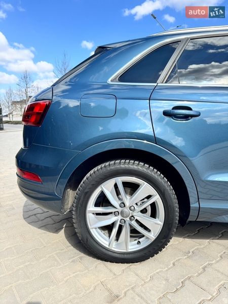 Внедорожник / Кроссовер Audi Q3 2018 в Одессе