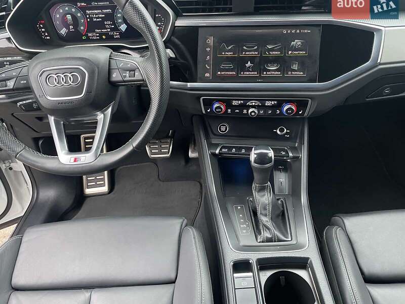 Позашляховик / Кросовер Audi Q3 2024 в Києві