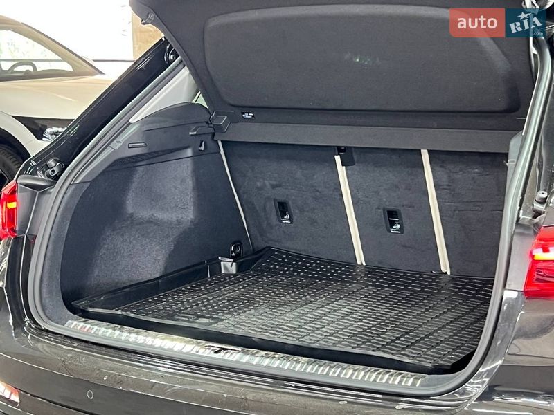 Внедорожник / Кроссовер Audi Q3 2022 в Одессе