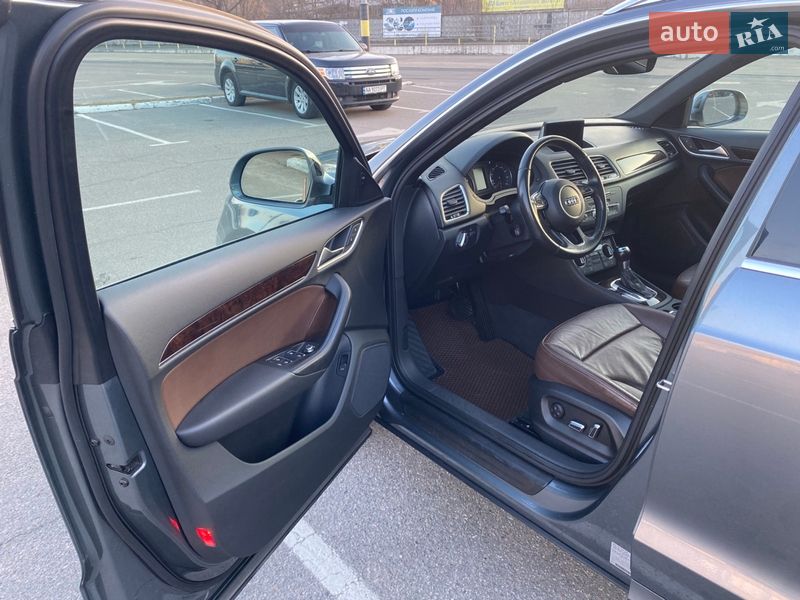 Позашляховик / Кросовер Audi Q3 2016 в Києві