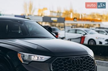 Внедорожник / Кроссовер Audi Q3 2019 в Одессе