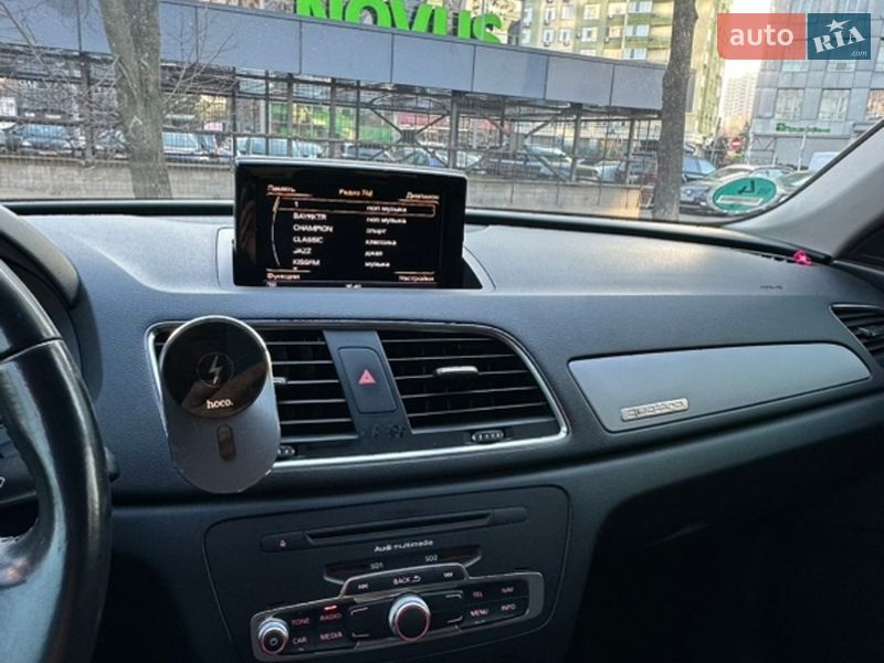 Внедорожник / Кроссовер Audi Q3 2014 в Киеве