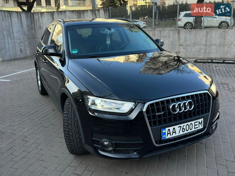 Внедорожник / Кроссовер Audi Q3 2014 в Киеве