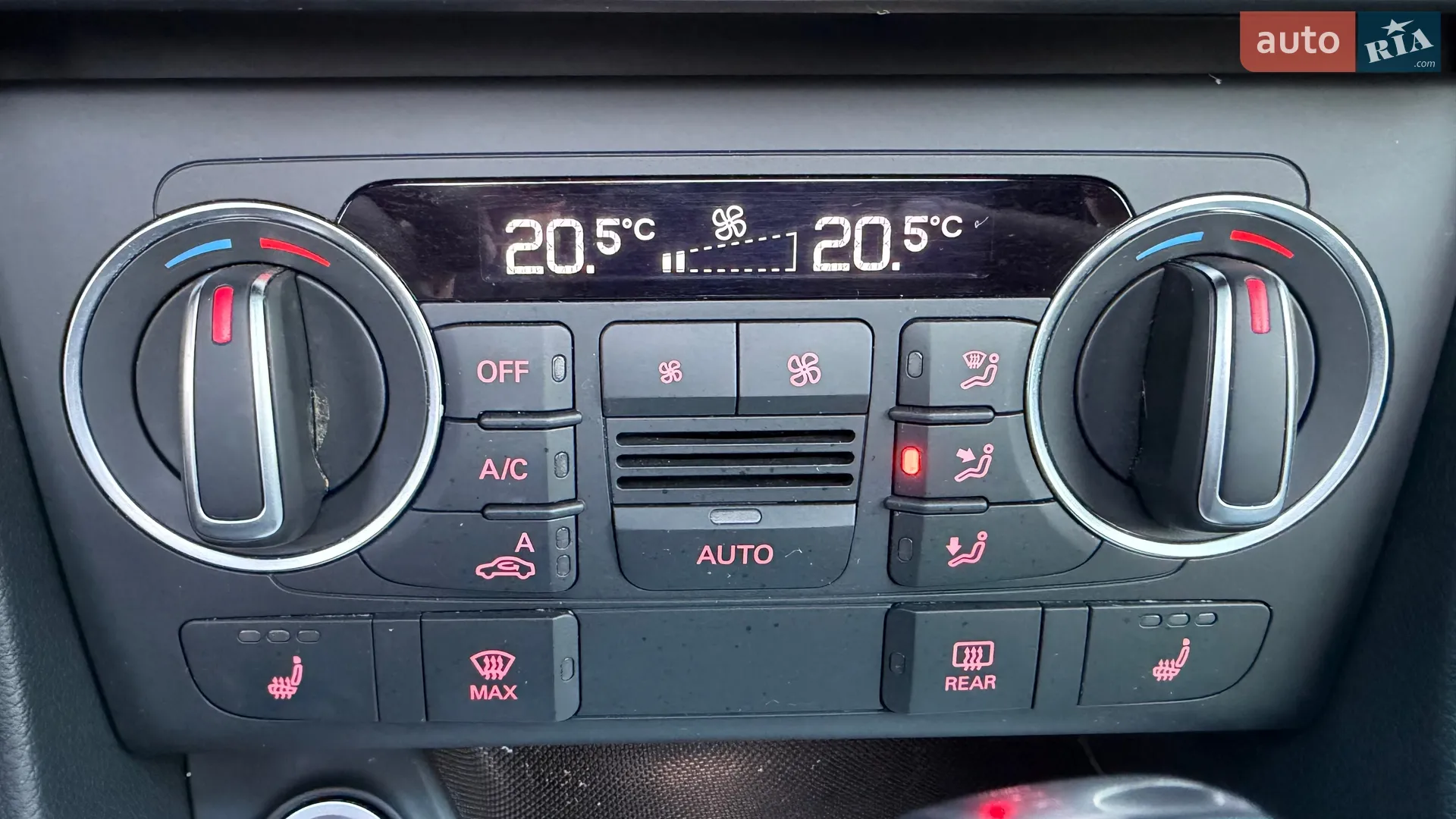 2018 Audi Q3 - мініатюра 23