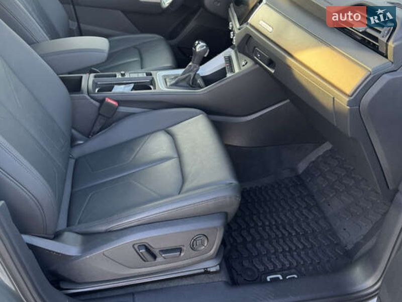 Позашляховик / Кросовер Audi Q3 2021 в Одесі