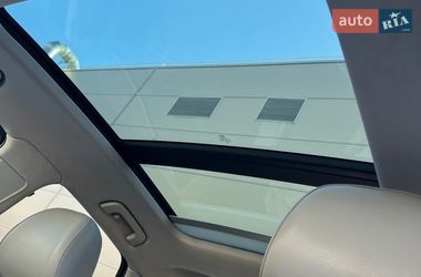 Внедорожник / Кроссовер Audi Q3 2015 в Киеве