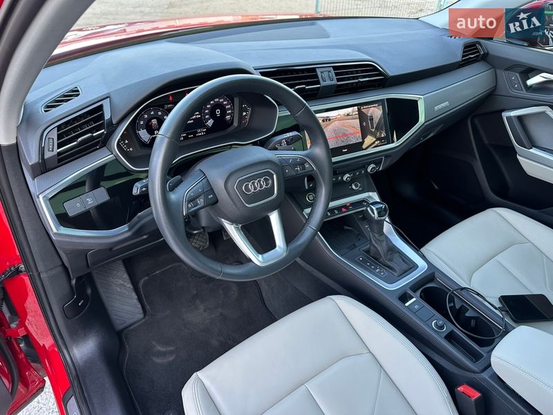 Внедорожник / Кроссовер Audi Q3 2024 в Киеве