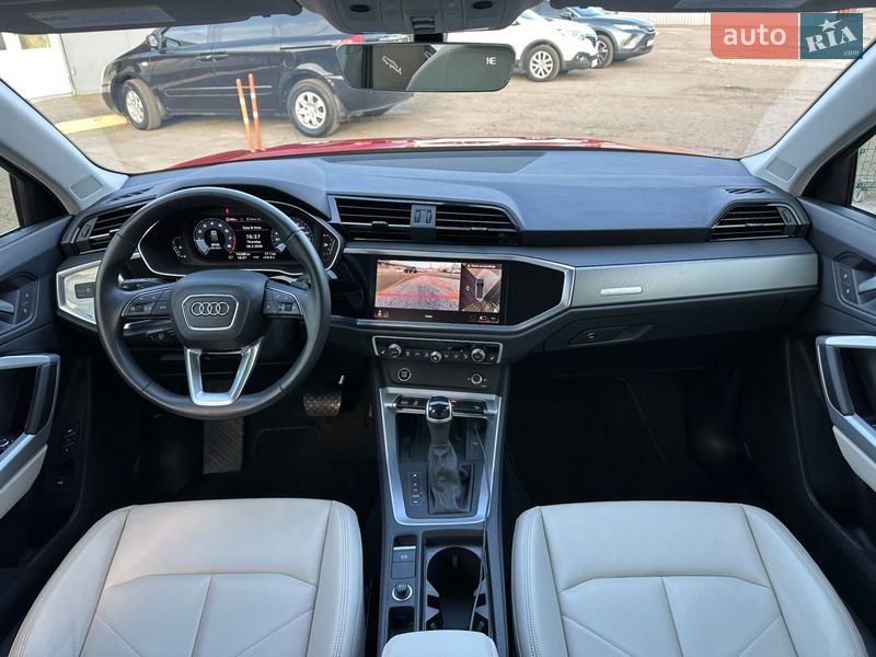 Внедорожник / Кроссовер Audi Q3 2024 в Киеве