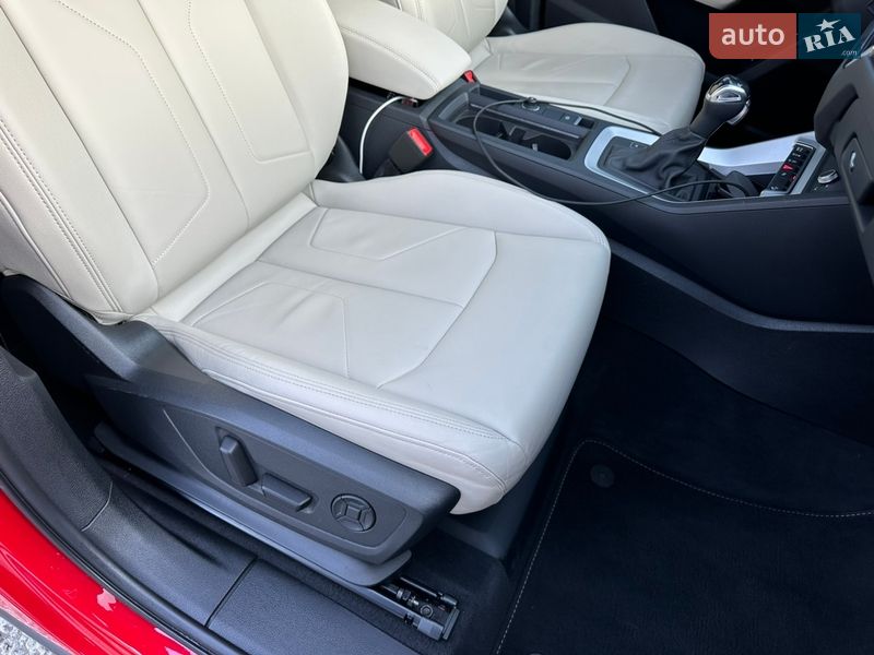 Внедорожник / Кроссовер Audi Q3 2024 в Киеве