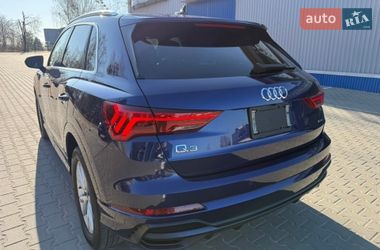 Внедорожник / Кроссовер Audi Q3 2020 в Киеве