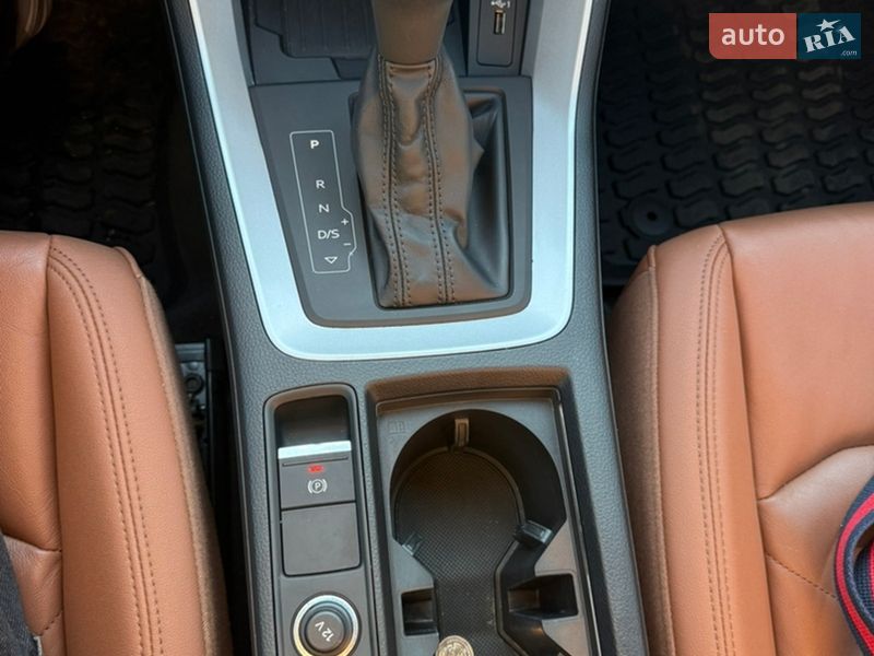 Позашляховик / Кросовер Audi Q3 2020 в Києві