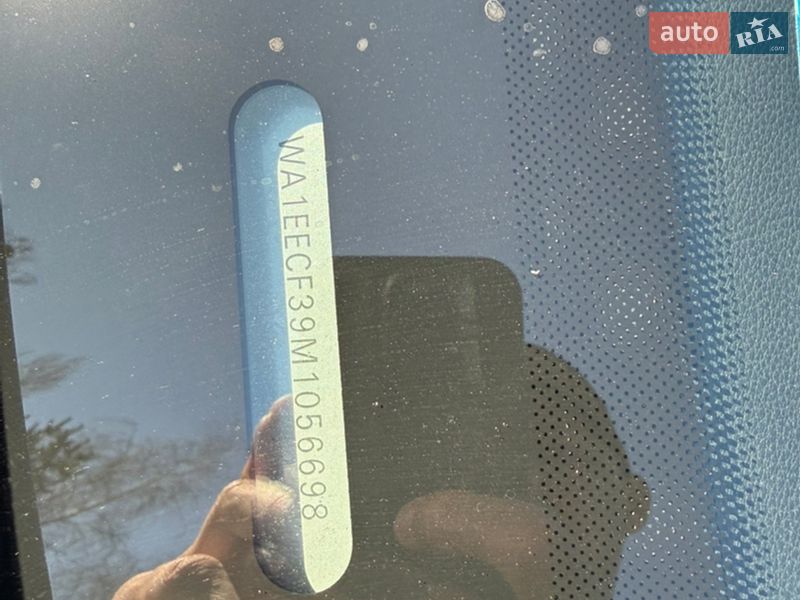 Позашляховик / Кросовер Audi Q3 2020 в Києві