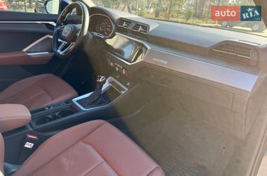 Внедорожник / Кроссовер Audi Q3 2020 в Киеве