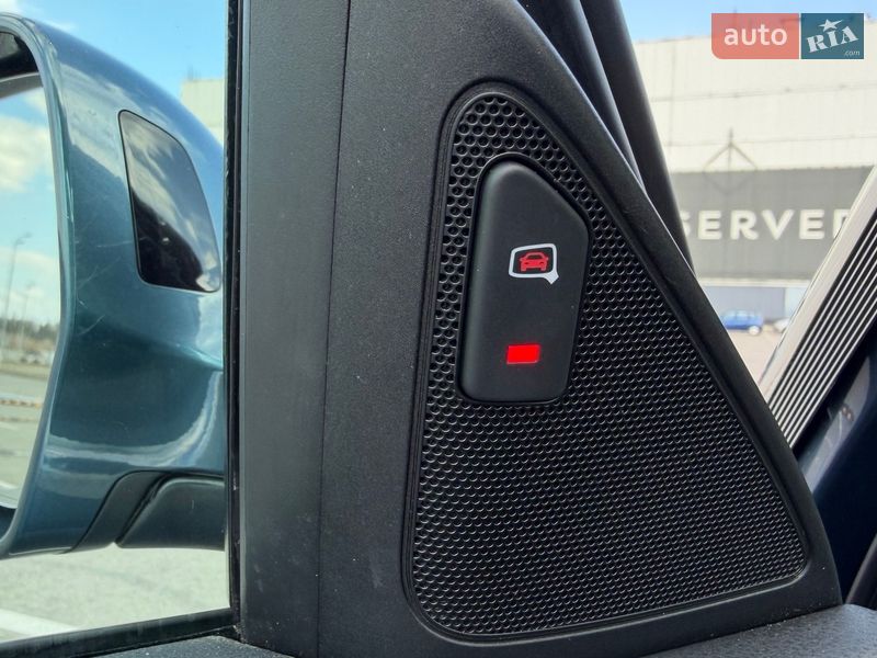 Внедорожник / Кроссовер Audi Q3 2018 в Киеве