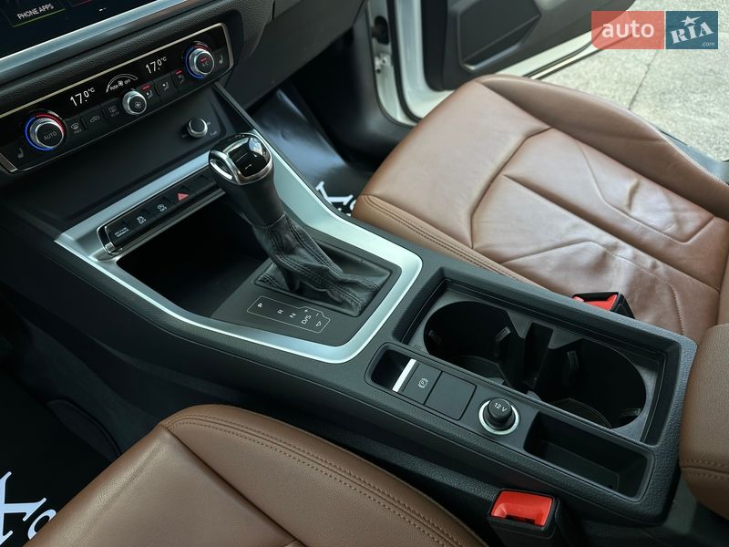 Внедорожник / Кроссовер Audi Q3 2019 в Киеве фото 48 Внедорожник / Кроссовер Audi Q3 2019 в Киеве