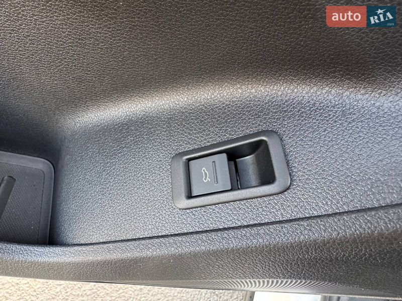 Внедорожник / Кроссовер Audi Q3 2020 в Кривом Роге фото 21 Внедорожник / Кроссовер Audi Q3 2020 в Кривом Роге