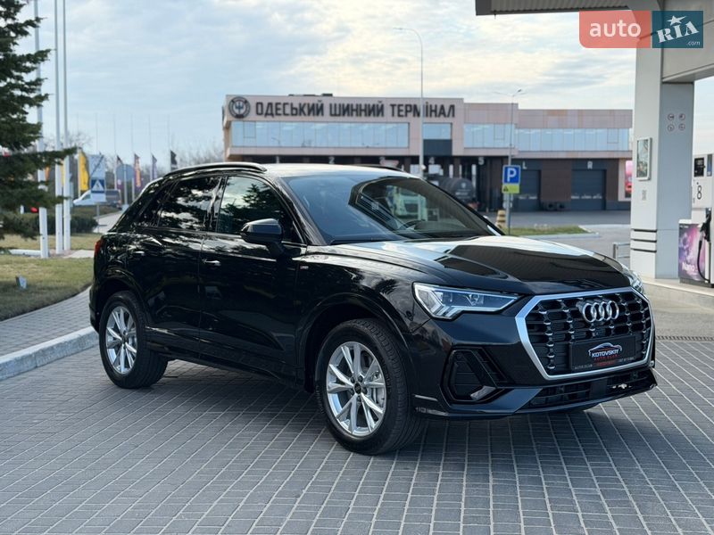Позашляховик / Кросовер Audi Q3 2023 в Одесі