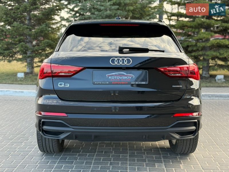 Позашляховик / Кросовер Audi Q3 2023 в Одесі
