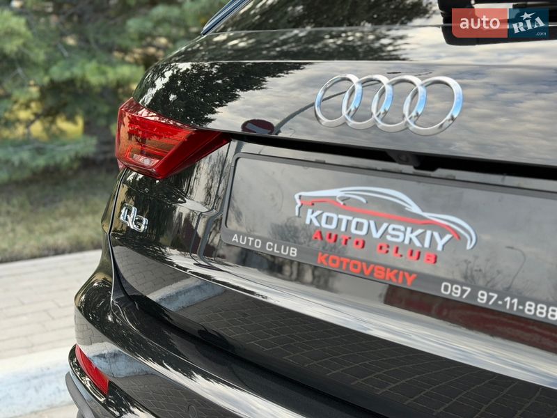 Позашляховик / Кросовер Audi Q3 2023 в Одесі